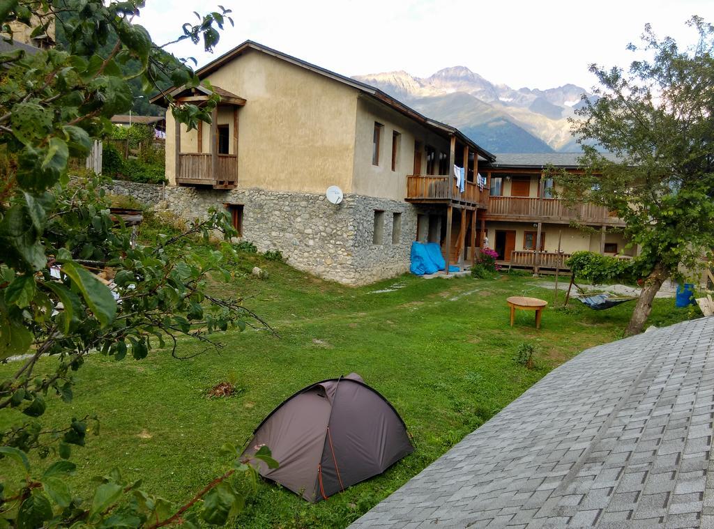 Guest House Keti Margiani Mestia Esterno foto