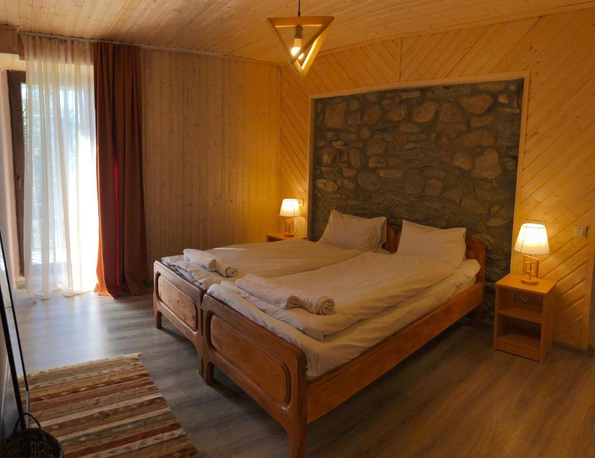 Guest House Keti Margiani Mestia Esterno foto